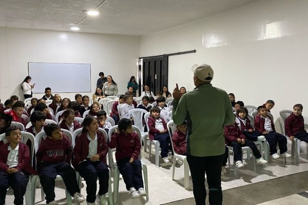 7a35da63-7316-4caf-950f-88ab93ddc06a